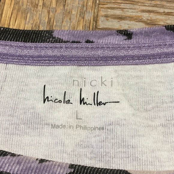 Nicole Miller Black and Purple Floral Long Sleeve Top - Picture 4 of 5